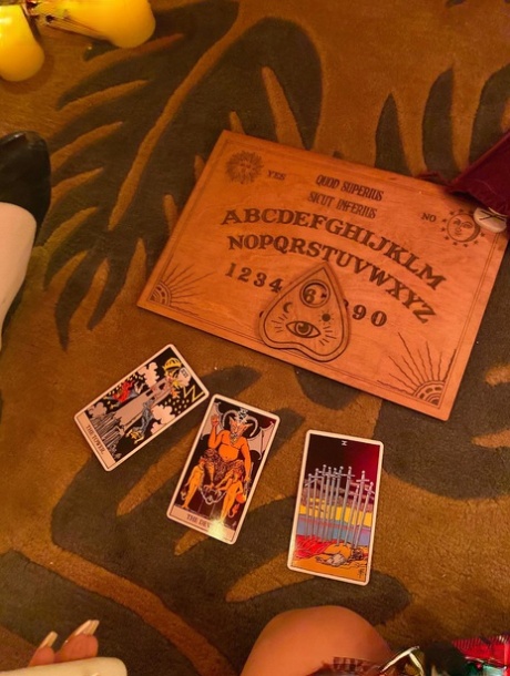 Misbehaving schoolgirls have hardcore sex with a BBC after a tarot reading 95090118